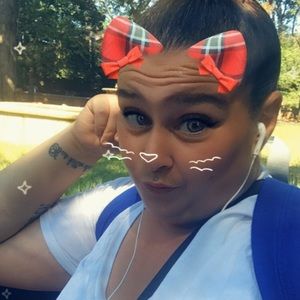 Meet your Posher, Lisa